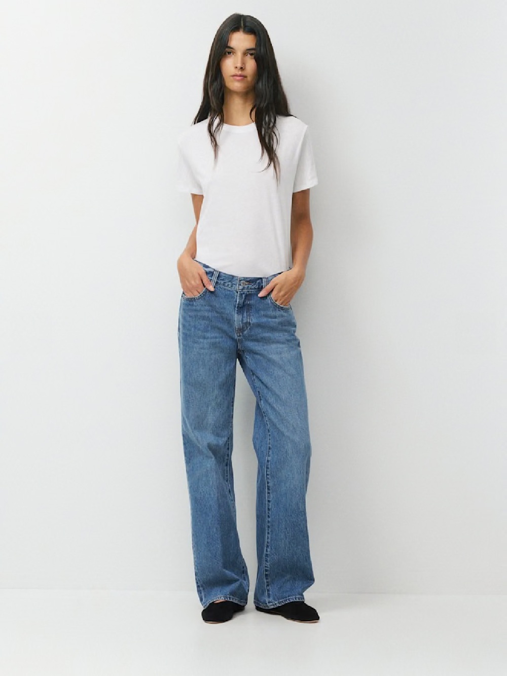 Aritzia - Denim Forum - The Farrah Low-rise Wide Jean